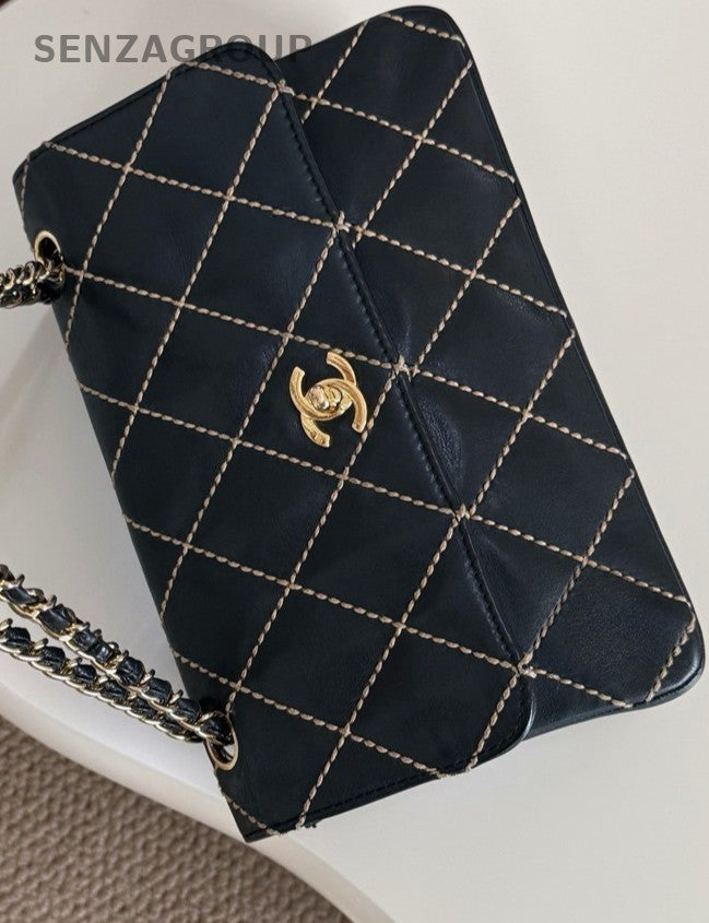 Chanel Classic Flap Quilted Pattern Shoulder Crossbody Bag Black Women