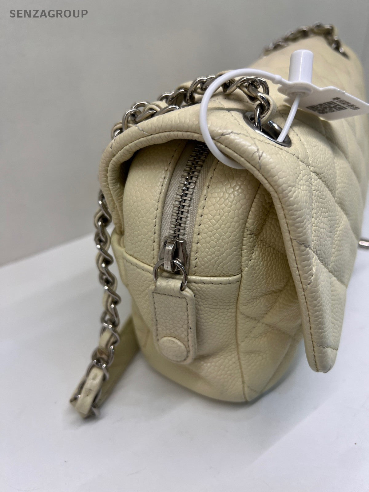 CHANEL Classic Flap GM Easy Chain Calfskin Shoulder bag Women