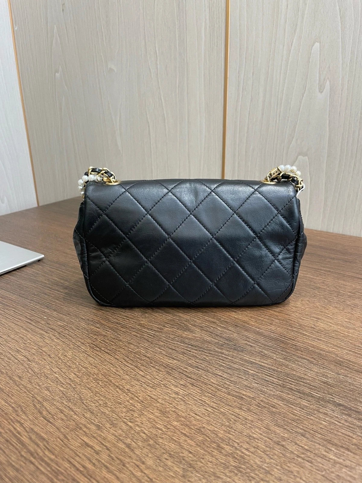 CHANEL Classic Flap Series Large Mini Chain Crossbody Bag Daily Use Black Gold