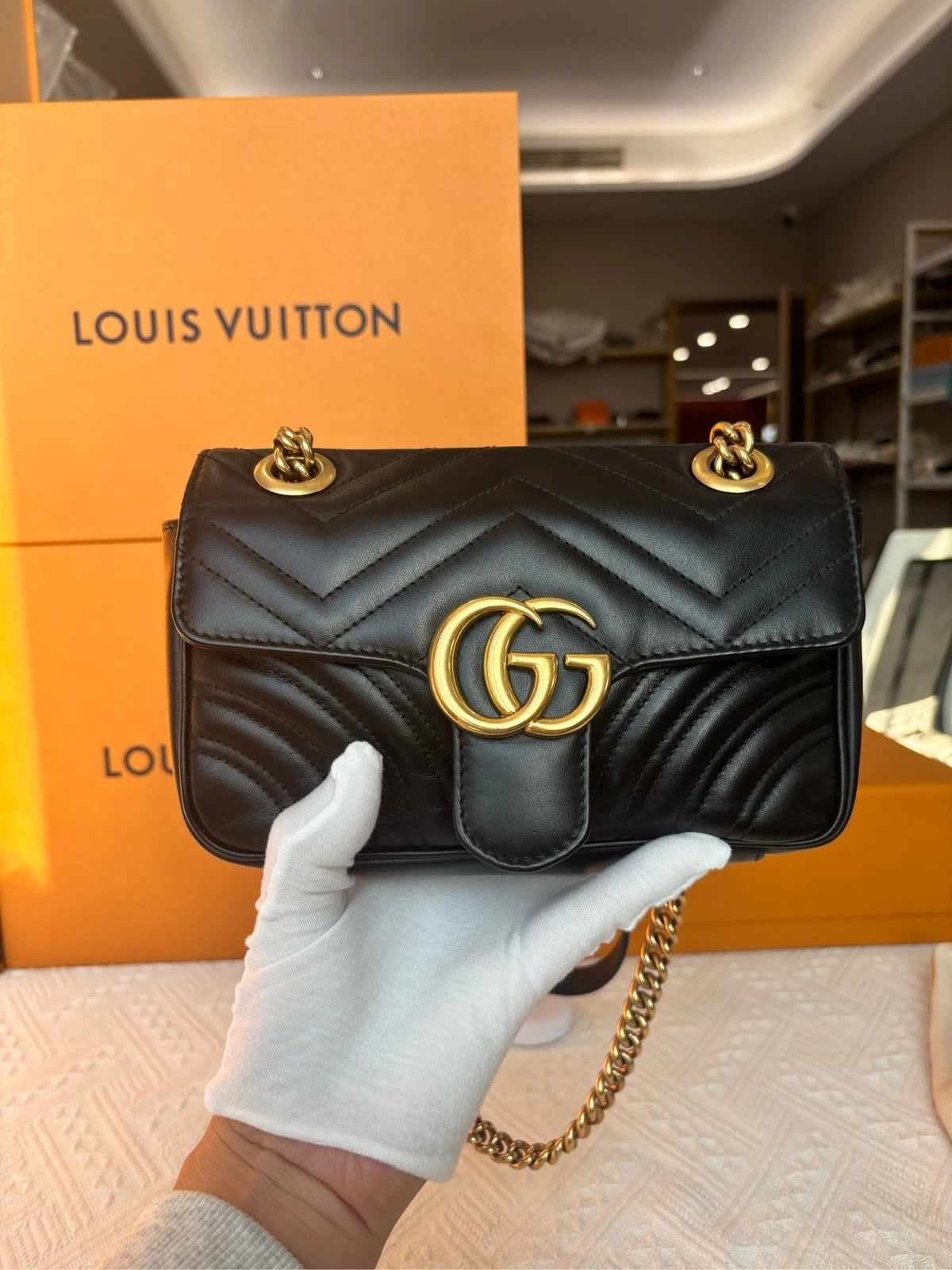 Gucci Marmont Shoulder Bag Excellent