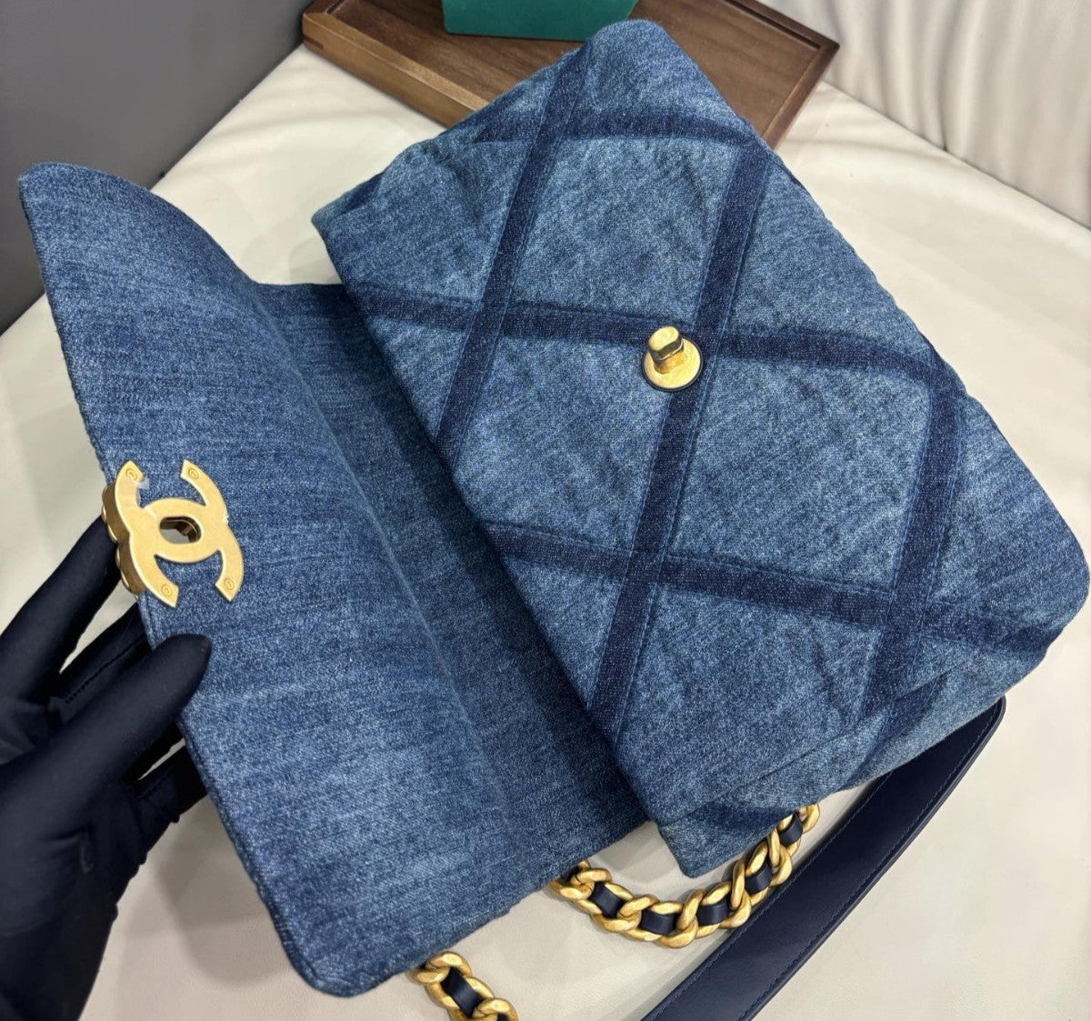 Chanel 19Bag MM Denim Chain Shoulder Bag Crossbody Blue Gold Women Classic