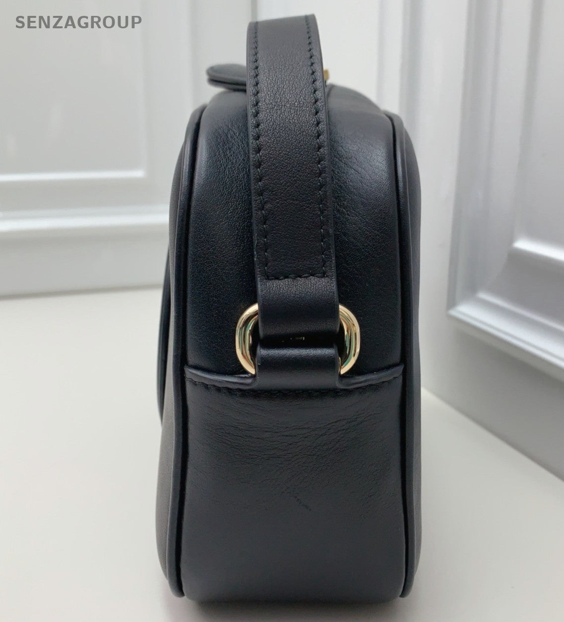 Gucci SOHO Disco Bag Shoulder Bag Black Gold Used Women Classic