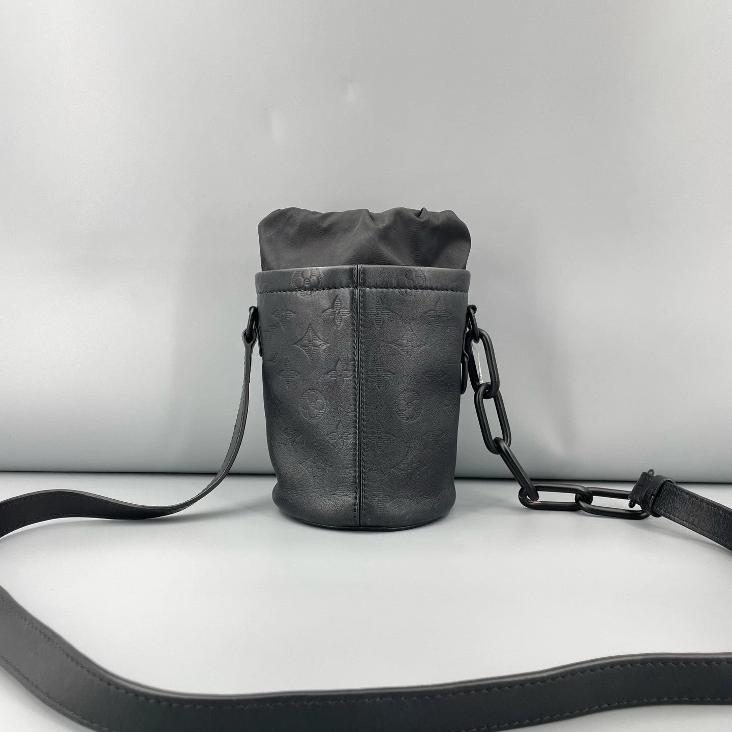 Louis Vuitton Black Leather Drawstring Bucket Bag For Women