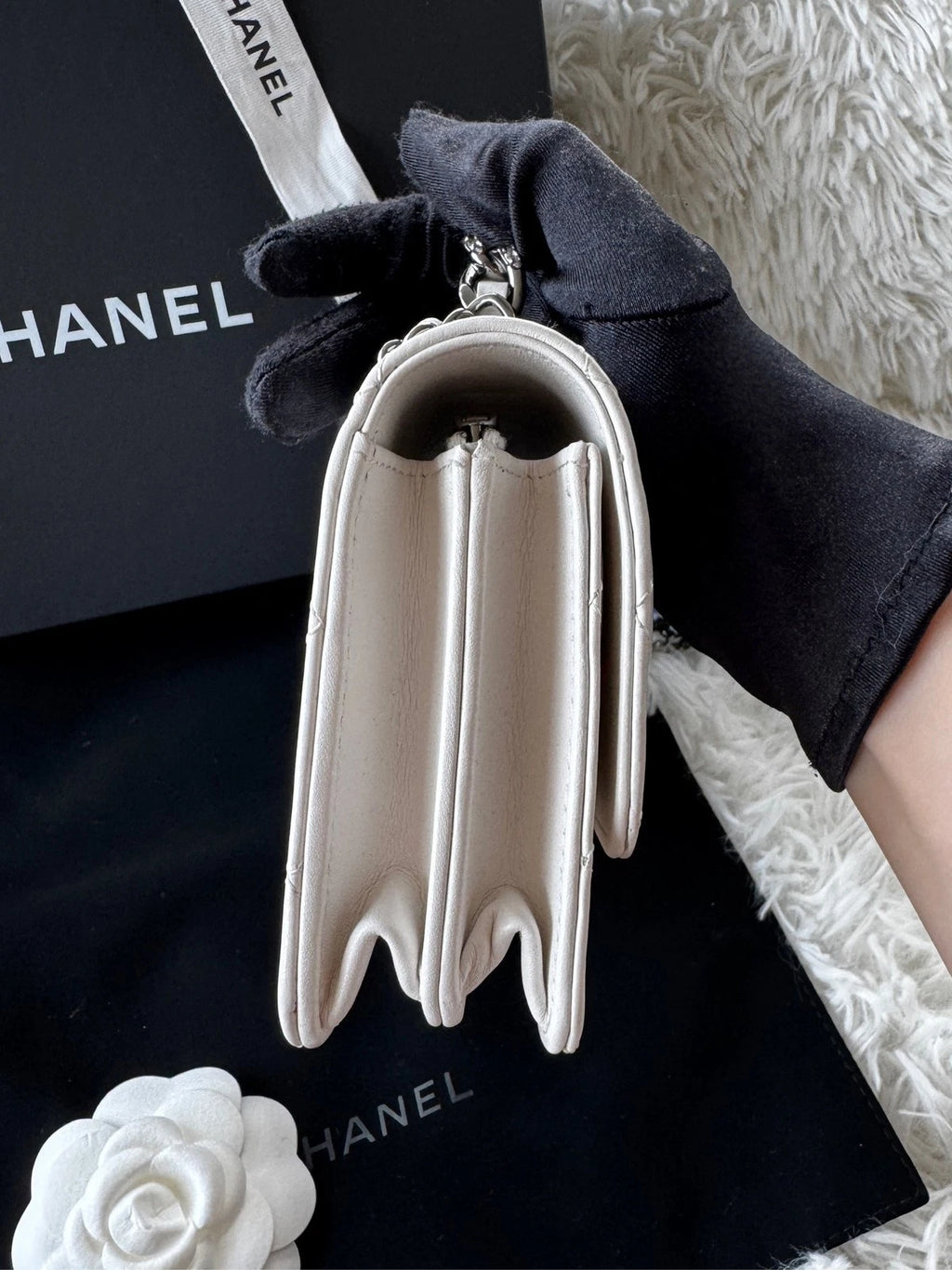 Chanel White Wrinkle Leather WOC Accordion Top Handle Bag For Women