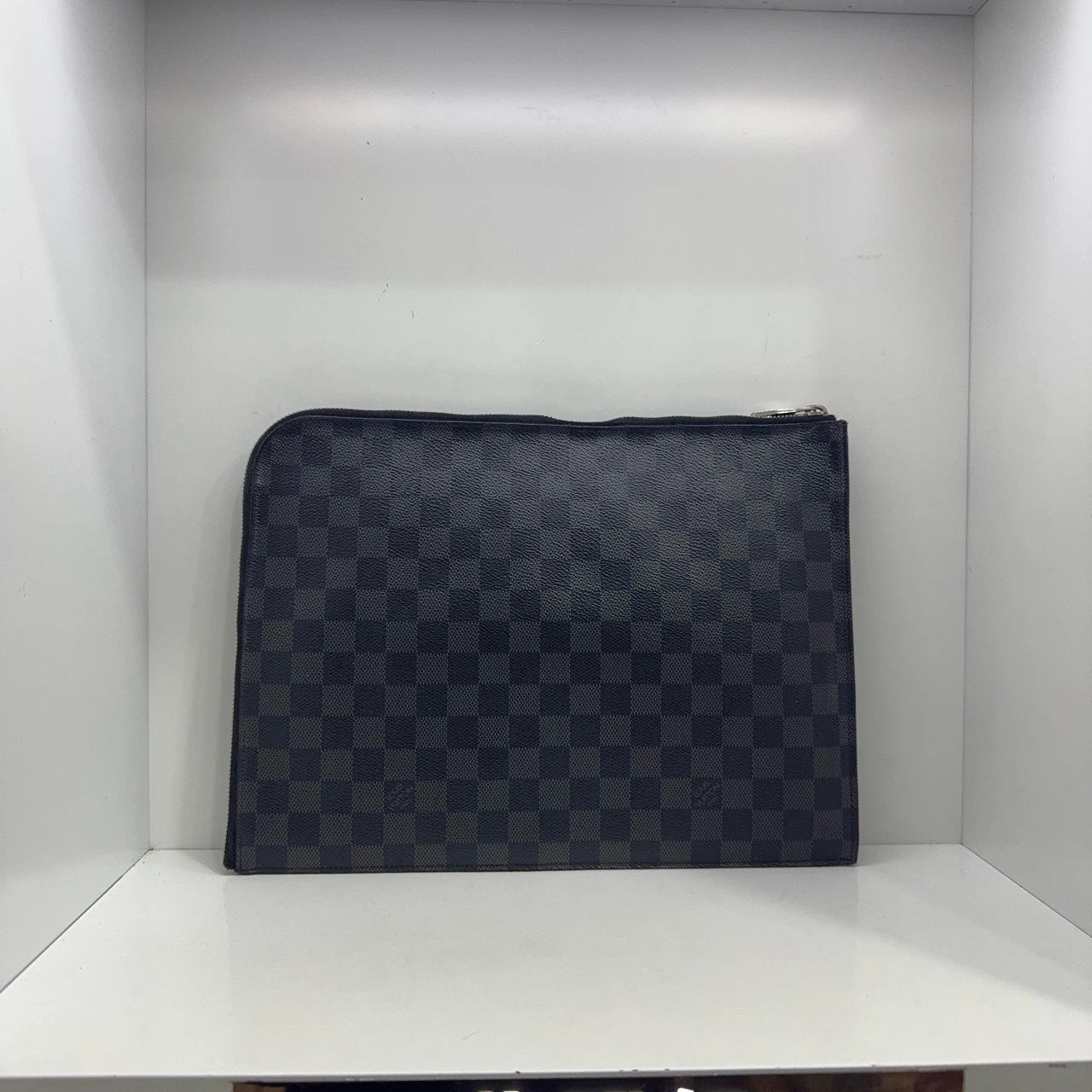 Louis Vuitton Damier Canvas Clutch Toiletry Pouch For Women
