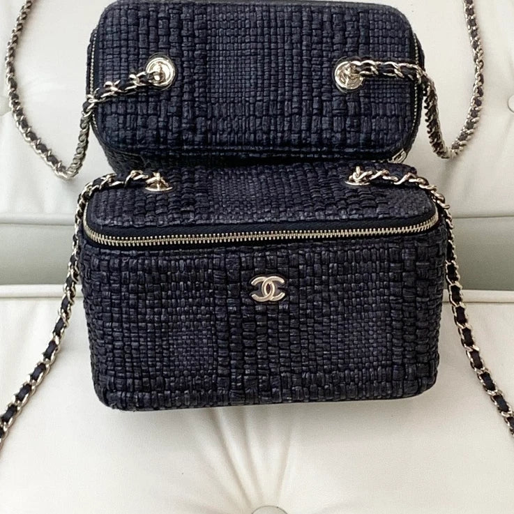 Chanel Vanity Case Chain Shoulder Crossbody Bag Black Gold Hardware Women S