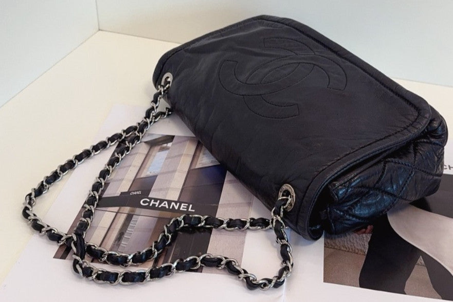 CHANEL CC Logo Hobo Chain Shoulder bag Black Silver Women Classic