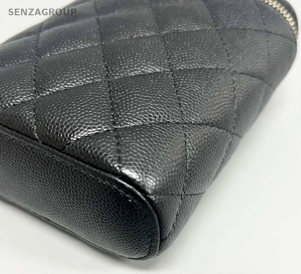 Chanel Calfskin Diamond Chain Shoulder Bag Crossbody Black Gold Used Women