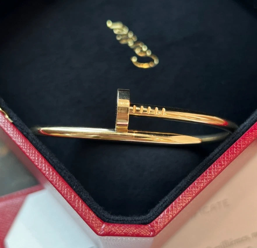 Cartier Juste Un Clou Au750（18k） Yellow Gold Classic Bangle Bracelet Size17