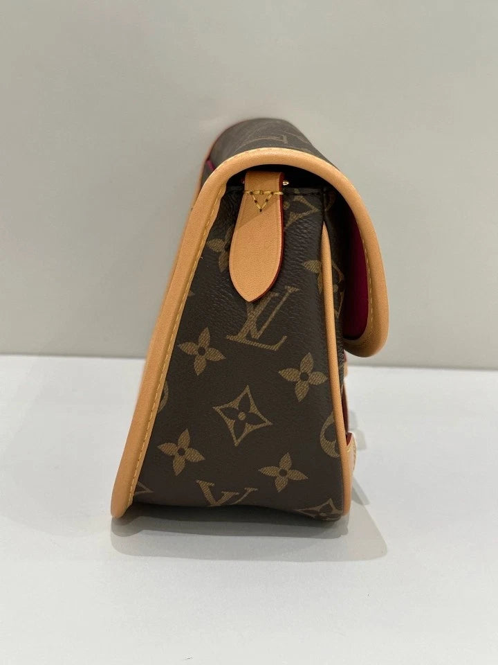 Louis Vuitton Canvas Baguette Shoulder Bag Pink Strap For Women