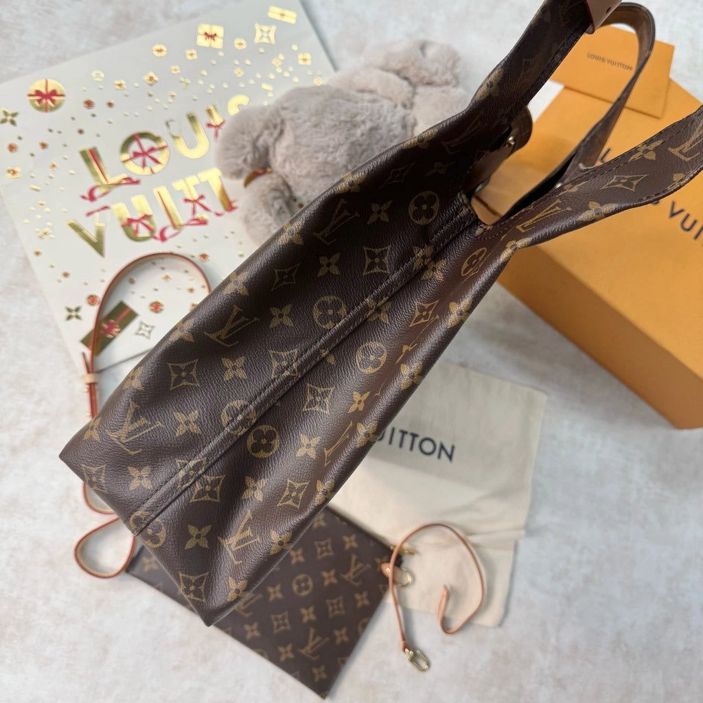 New Louis Vuitton Canvas Atlantis GM Large Bucket Bag For Women
