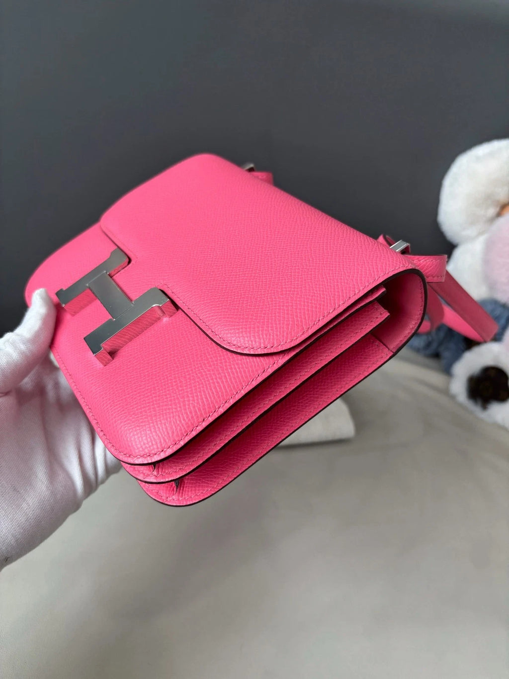 Hermès Constance Mini 19 Crossbody Shoulder Bag Lipstick Pink Women Classic