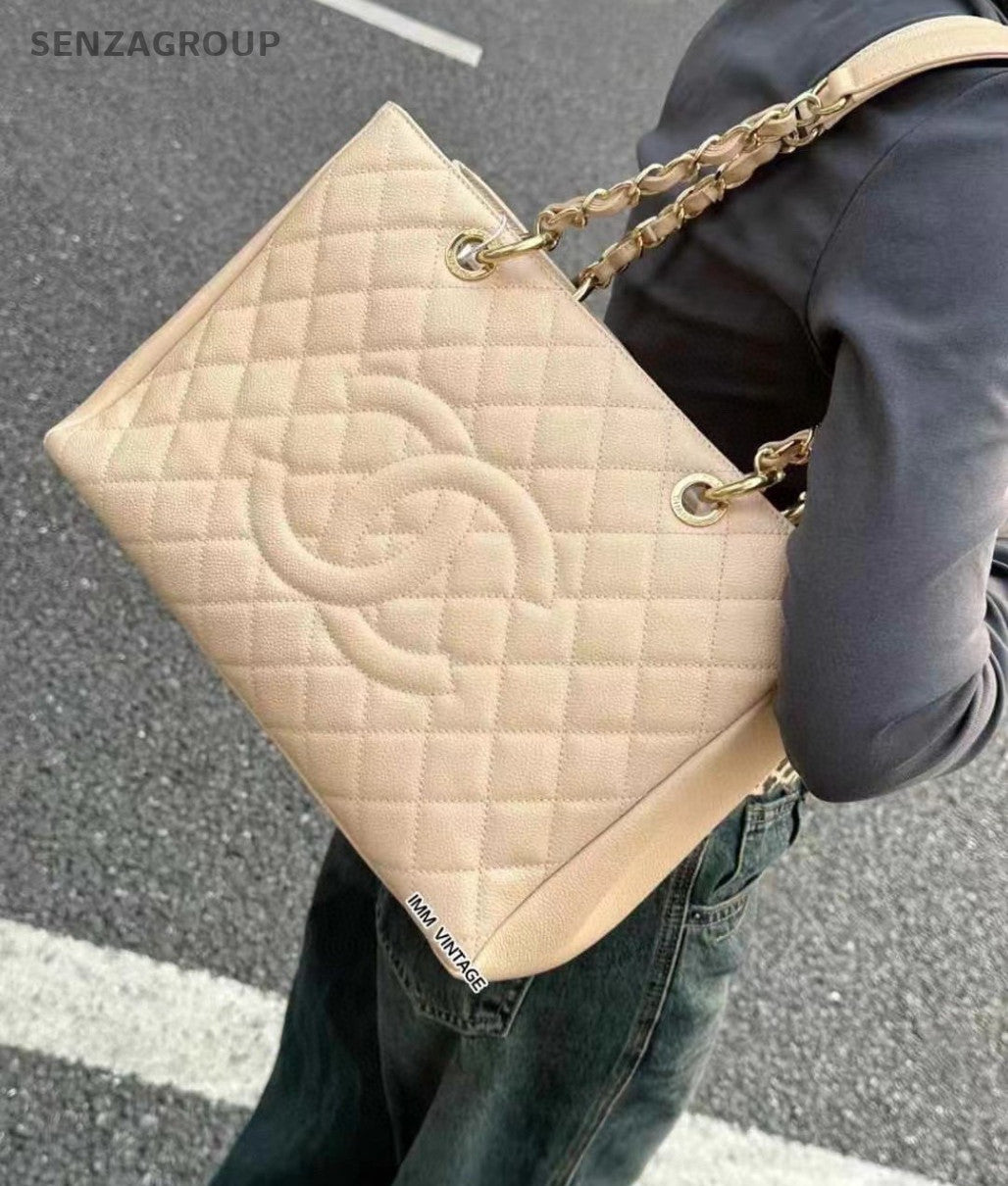 CHANEL GST beige Calfskin Chain Shoulder Handbag Women Good Condition
