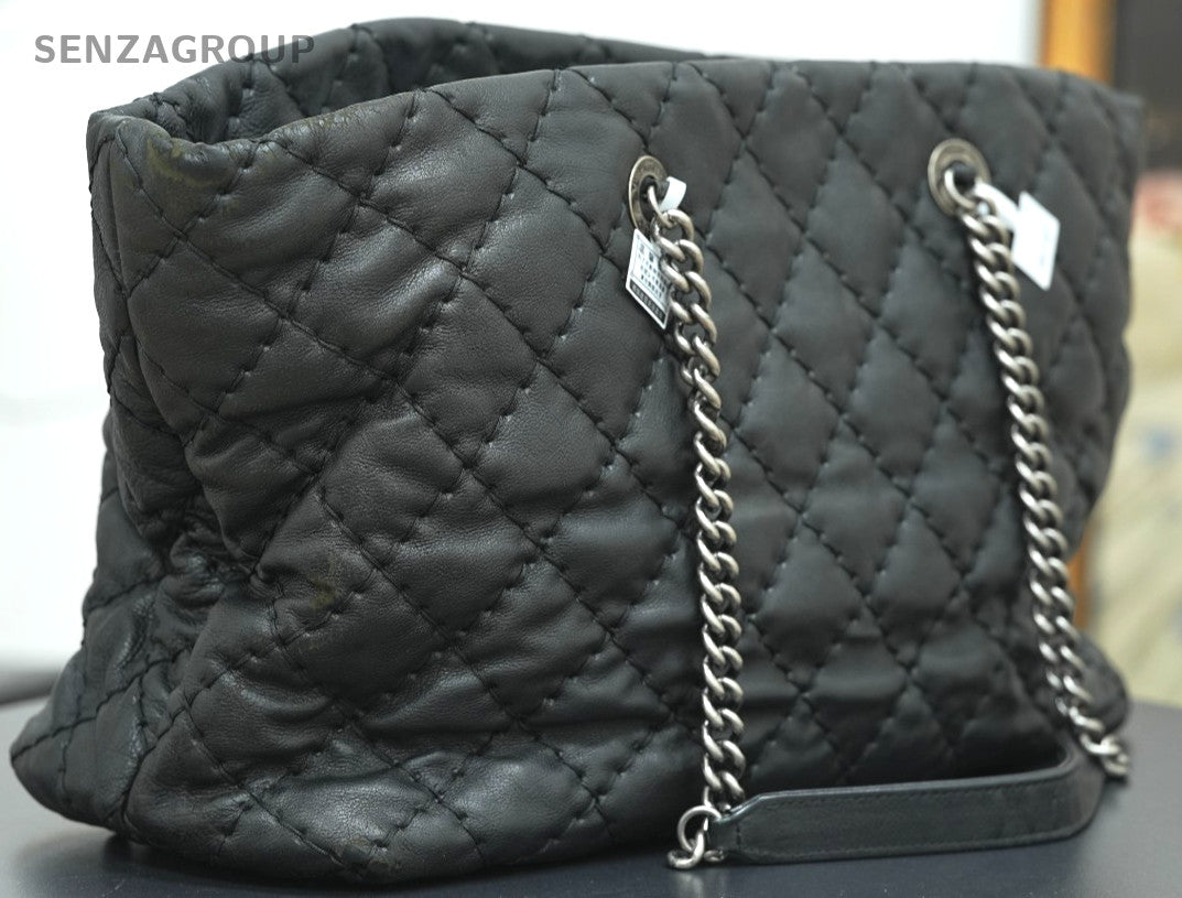 CHANEL Classic External suture line tote Shoulder bag Black Silver