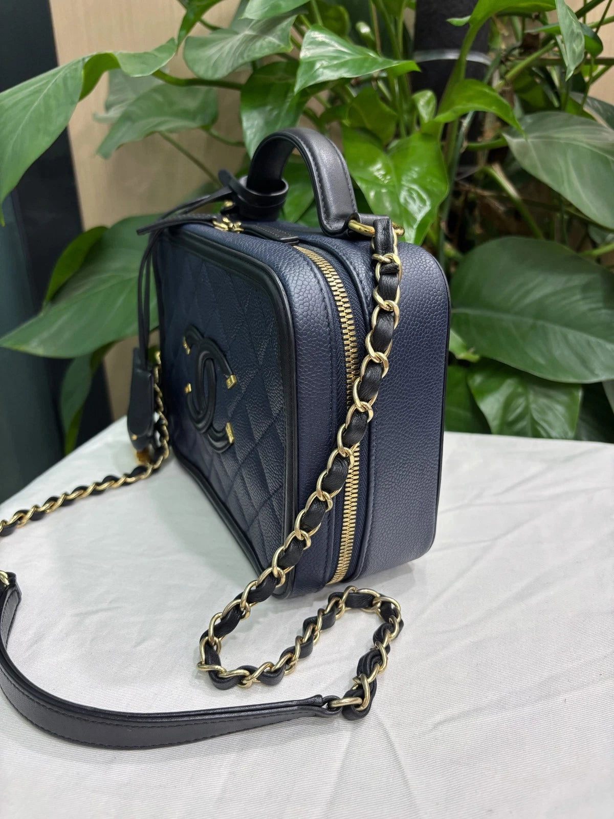 Chanel Vanity Crossbody Top Handle Excellent