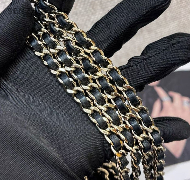 Chanel Diamond Chain Shoulder Bag Crossbody Black Gold Used Women Classic
