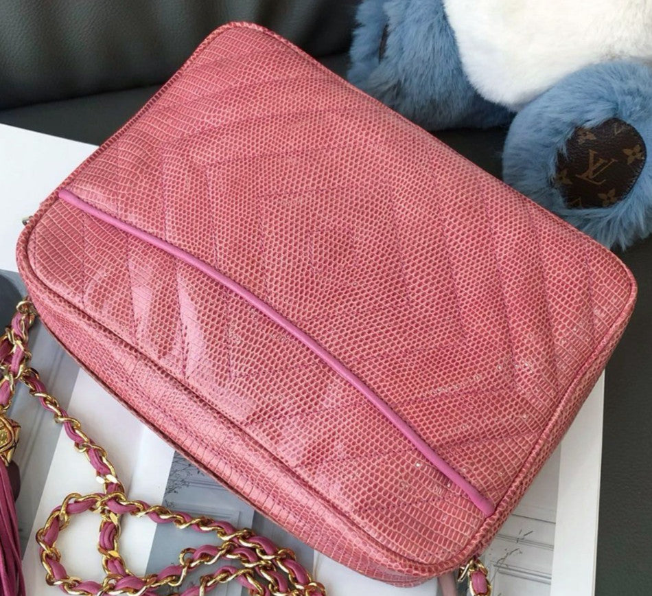 CHANEL Camera bag Lizard skin Pink Shoulder bag Crossbody Women