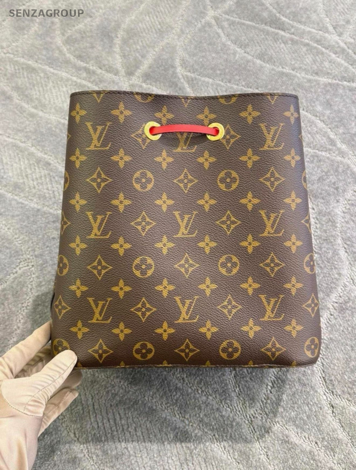 SJ0001 Louis Vuitton Bucket bag Red strap & interior Neo Noe  bucket