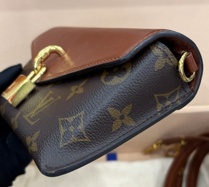 Louis Vuitton Padlock On Strap Chain Shoulder Bag Crossbody Brown Gold Women