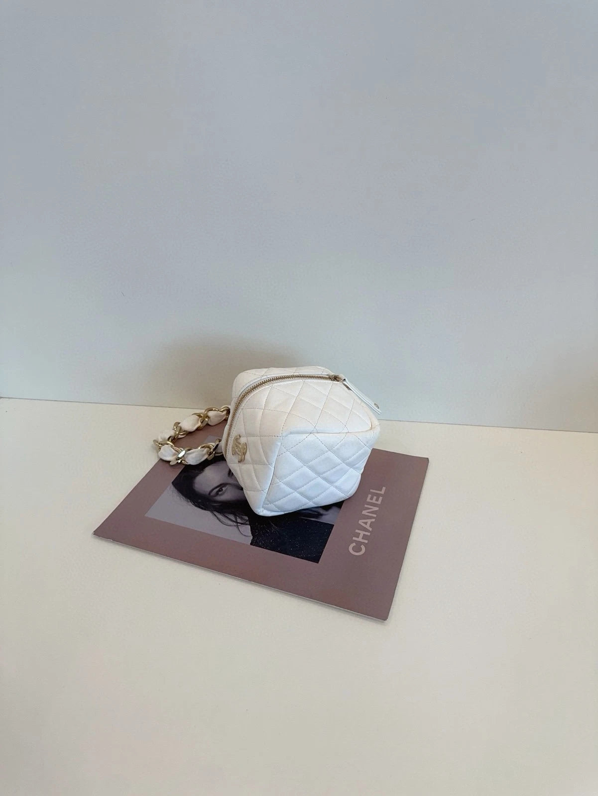 CHANEL Runway Dice Box Handbag For Women