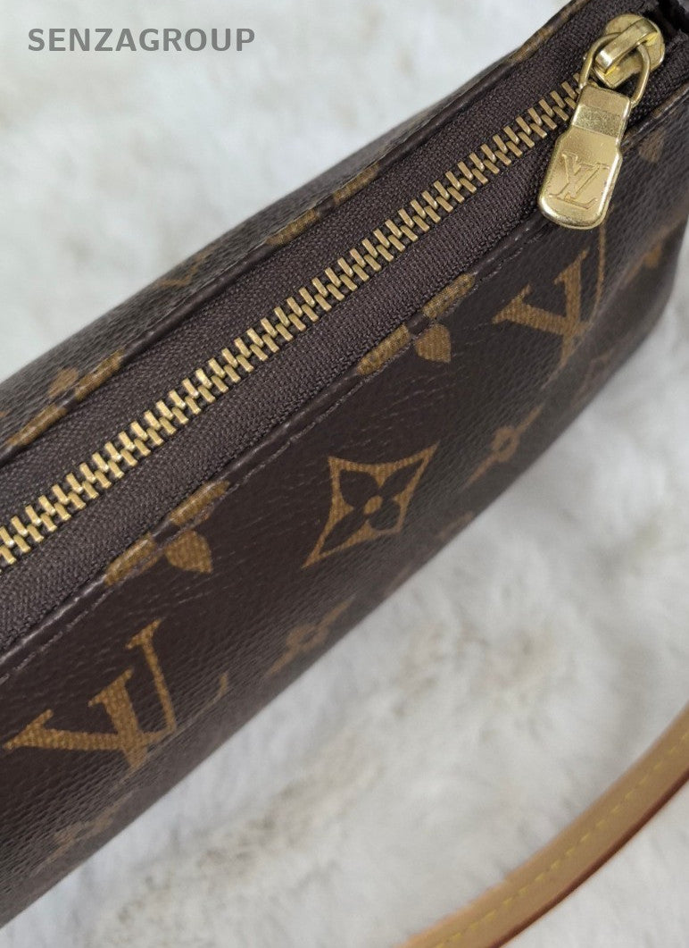 Louis Vuitton Monogram Pochette Accessories Shoulder Handbag Women Handbag