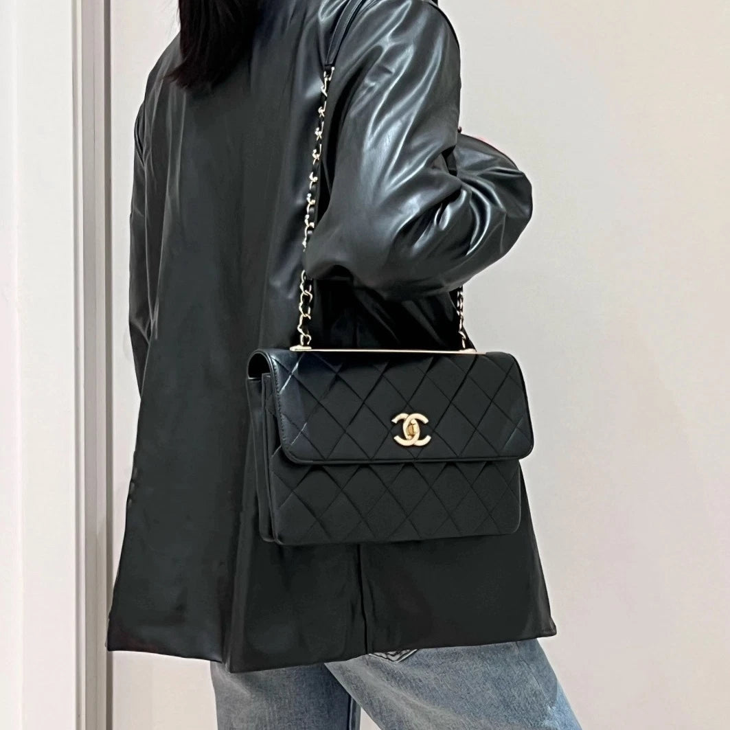 Chanel Trendy CC Lambskin Chain Shoulder Bag Black Gold Women Diamond Classic