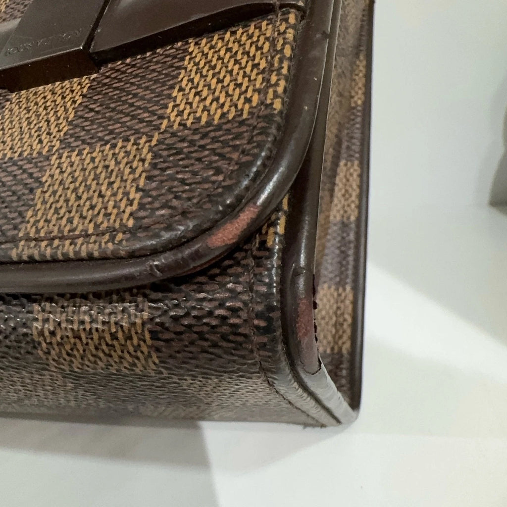 Louis Vuitton Damier Canvas Flap Shoulder Underarm Bag For Women