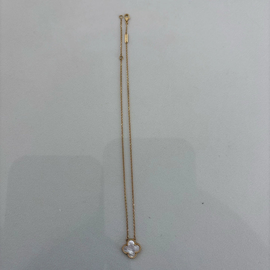 Van Cleef &amp; Arpels Vintage Alhambra Necklace Pendant Mother of Pearl 18K Gold