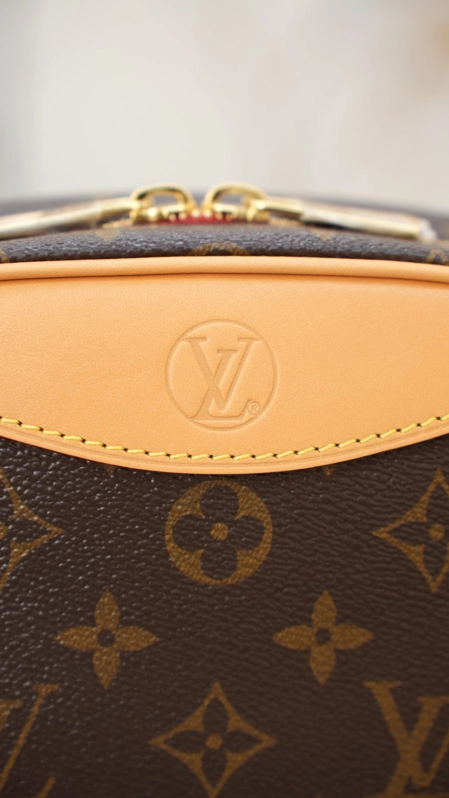 Louis Vuitton Deauville Monogram Canvas Shoulder Bag Crossbody Excellent