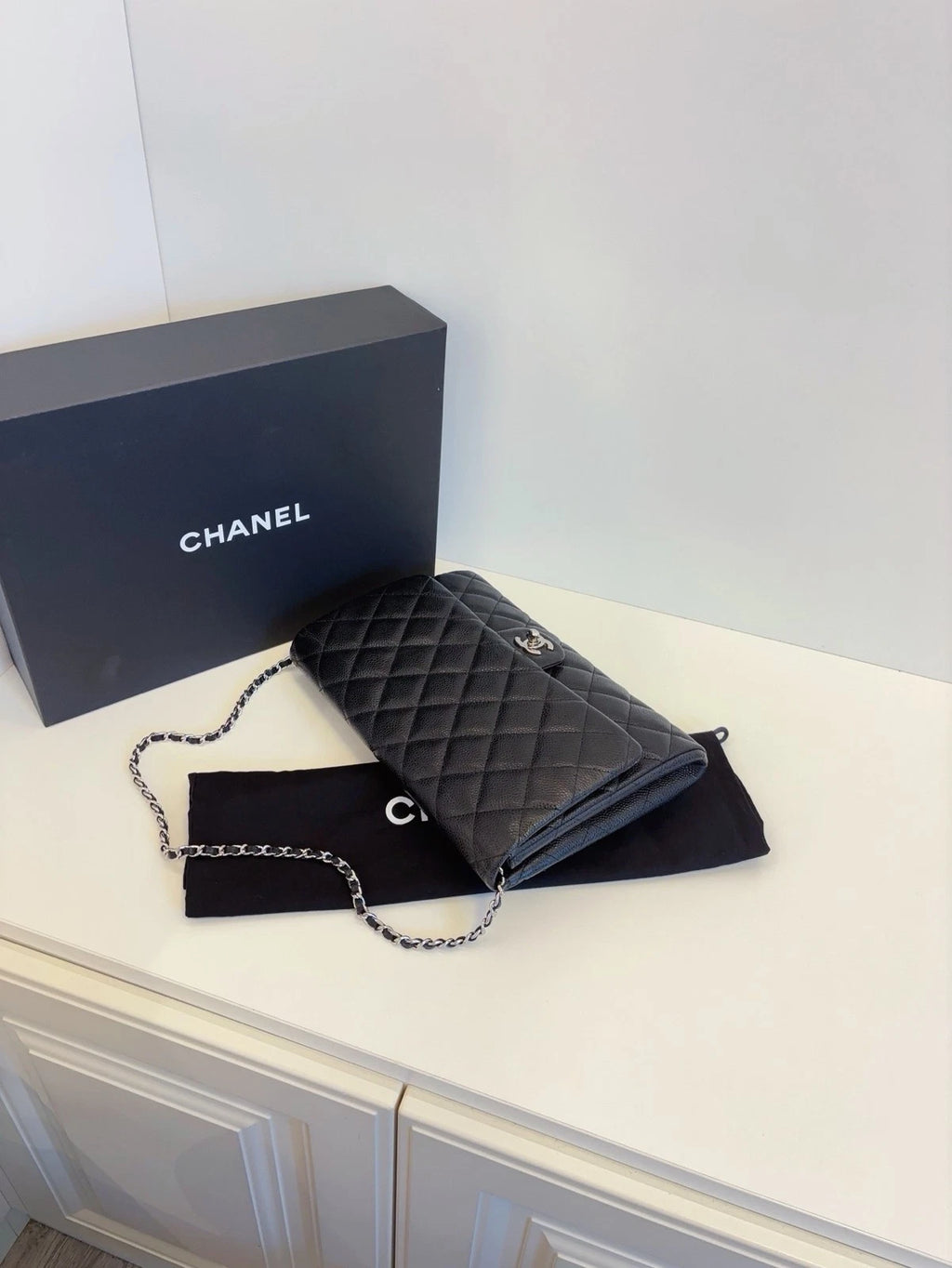 Chanel Classic Flap Shoulder Bag Women's Crossbody Black Caviar Silver Turnlock