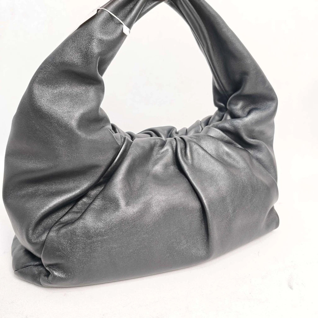 Bottega Veneta Black Calfskin Pouch Cloud Shoulder Underarm Bag For Women