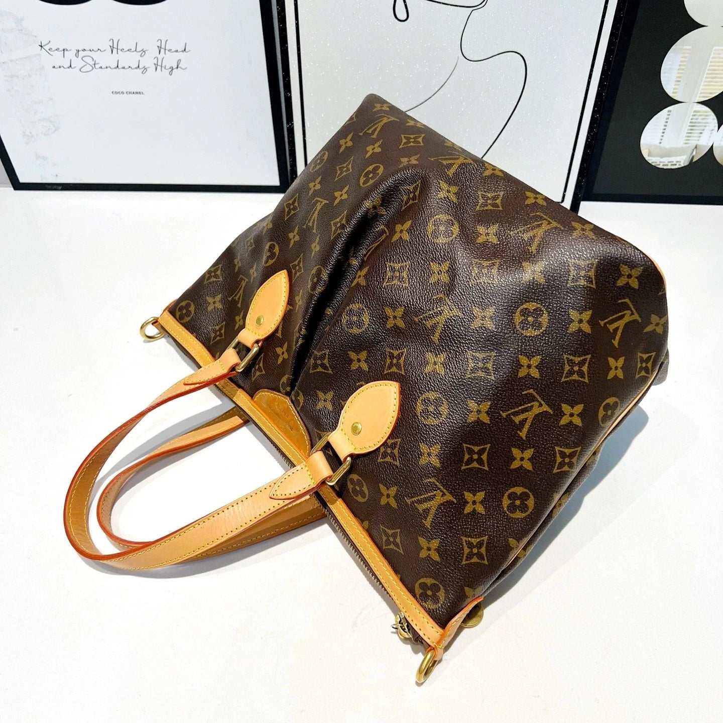 Louis Vuitton Canvas Monogram Crossbody Shoulder Bag For Women