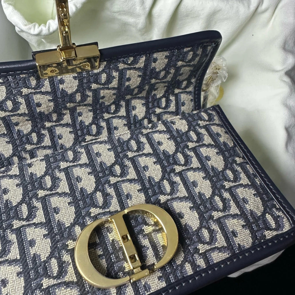 Dior Montaigne30 Small Chain Shoulder Bag For Women