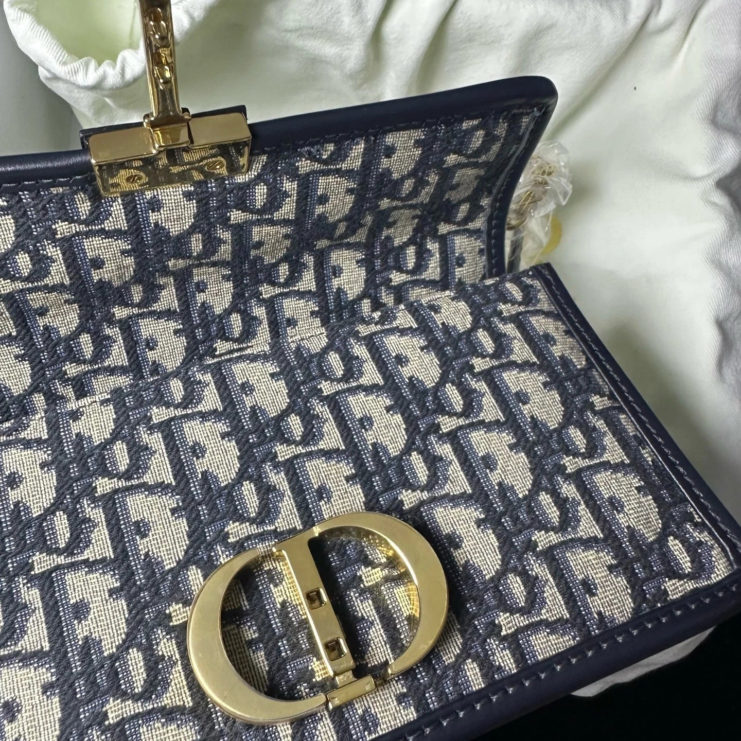 Dior Montaigne30 Small Chain Shoulder Bag For Women