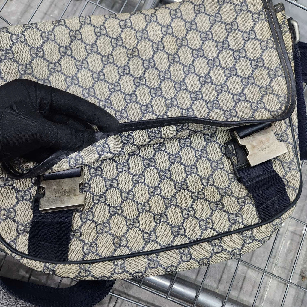 Gucci GG Canvas Flap Messenger Shoulder Crossbody For Women