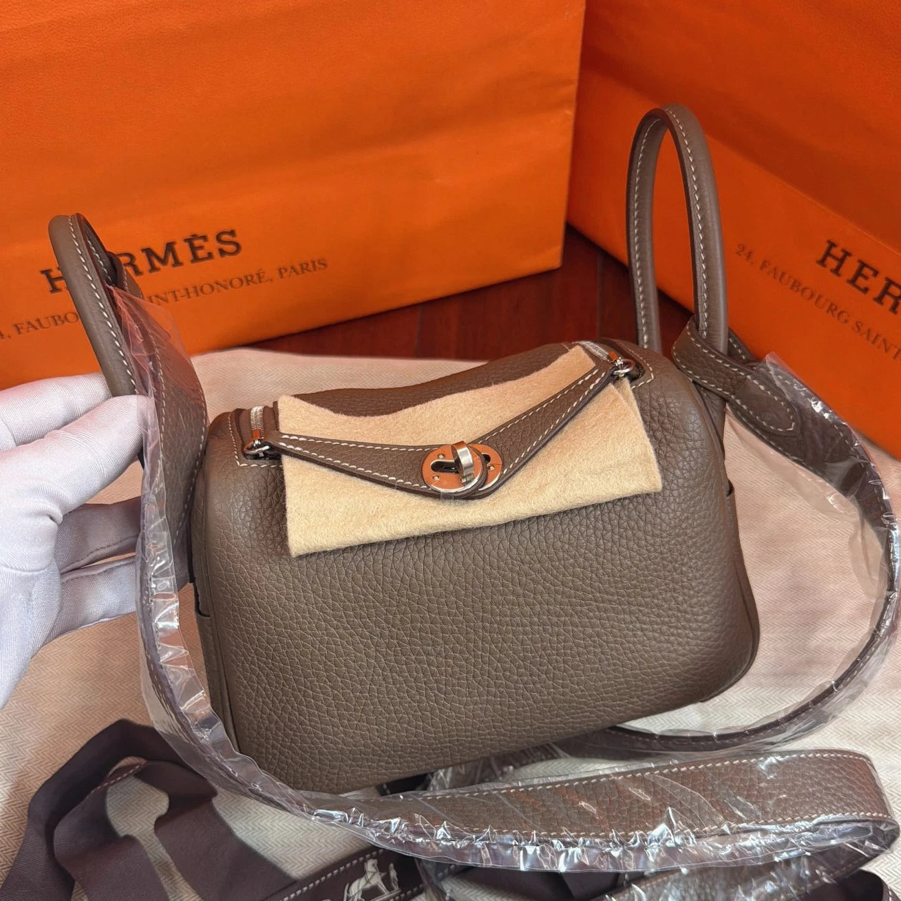 Hermes Lindy Mini TC Leather Top Handle Bag Shoulder Bag Gray Silver Women