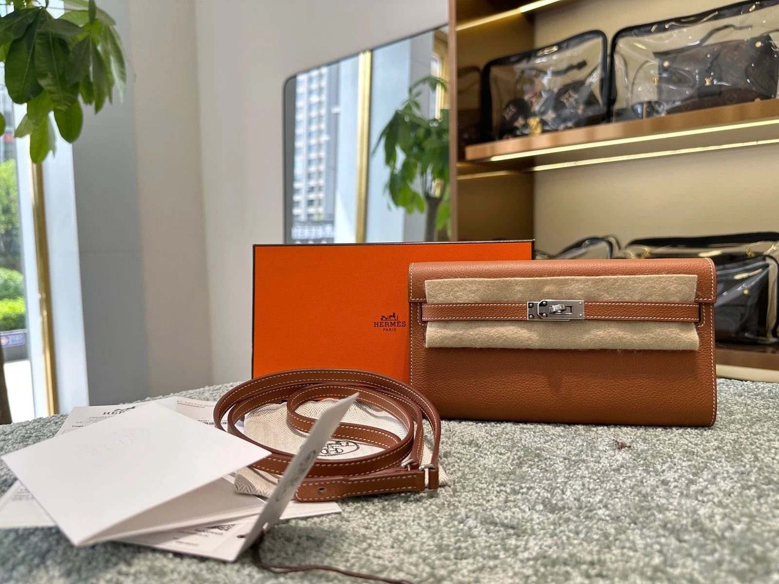 New Unused Hermes Kelly to Go Brown Togo Leather Crossbody Bag Excellent