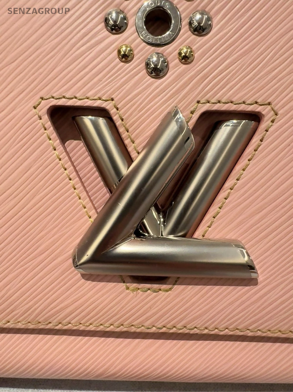 Louis Vuitton Twist MM Epi Leather Chain Strap Shoulder bag Pink Crossbody Women