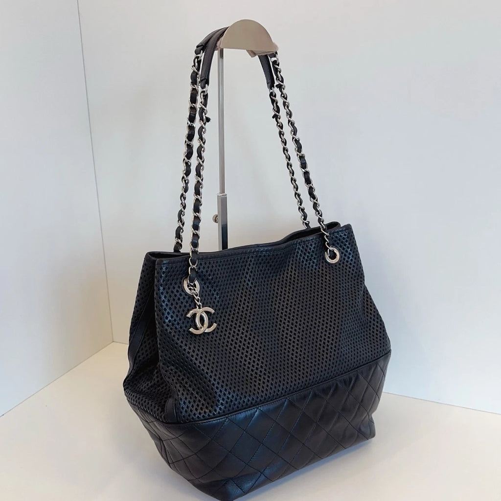 Chanel Tote Calfskin Diamond Chain Shoulder Bag Black Silver Women Fashion