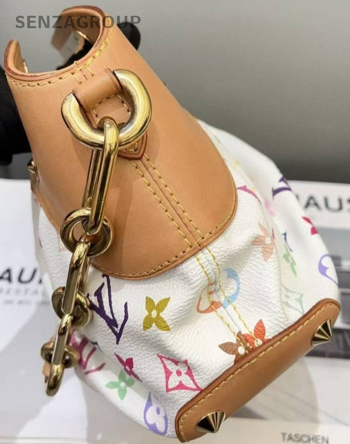 Louis Vuitton Judy White Limited Edition Chain Shoulder Handbag Small Women