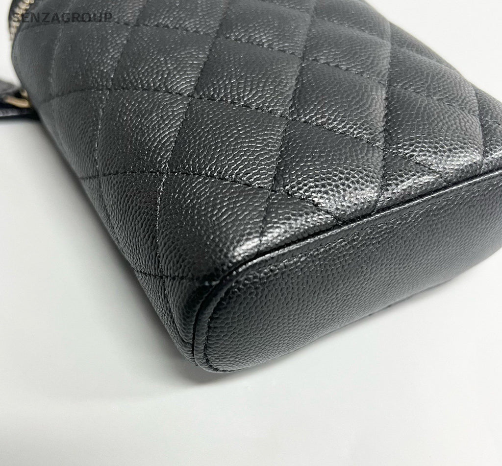 Chanel Calfskin Diamond Chain Shoulder Bag Crossbody Black Gold Used Women