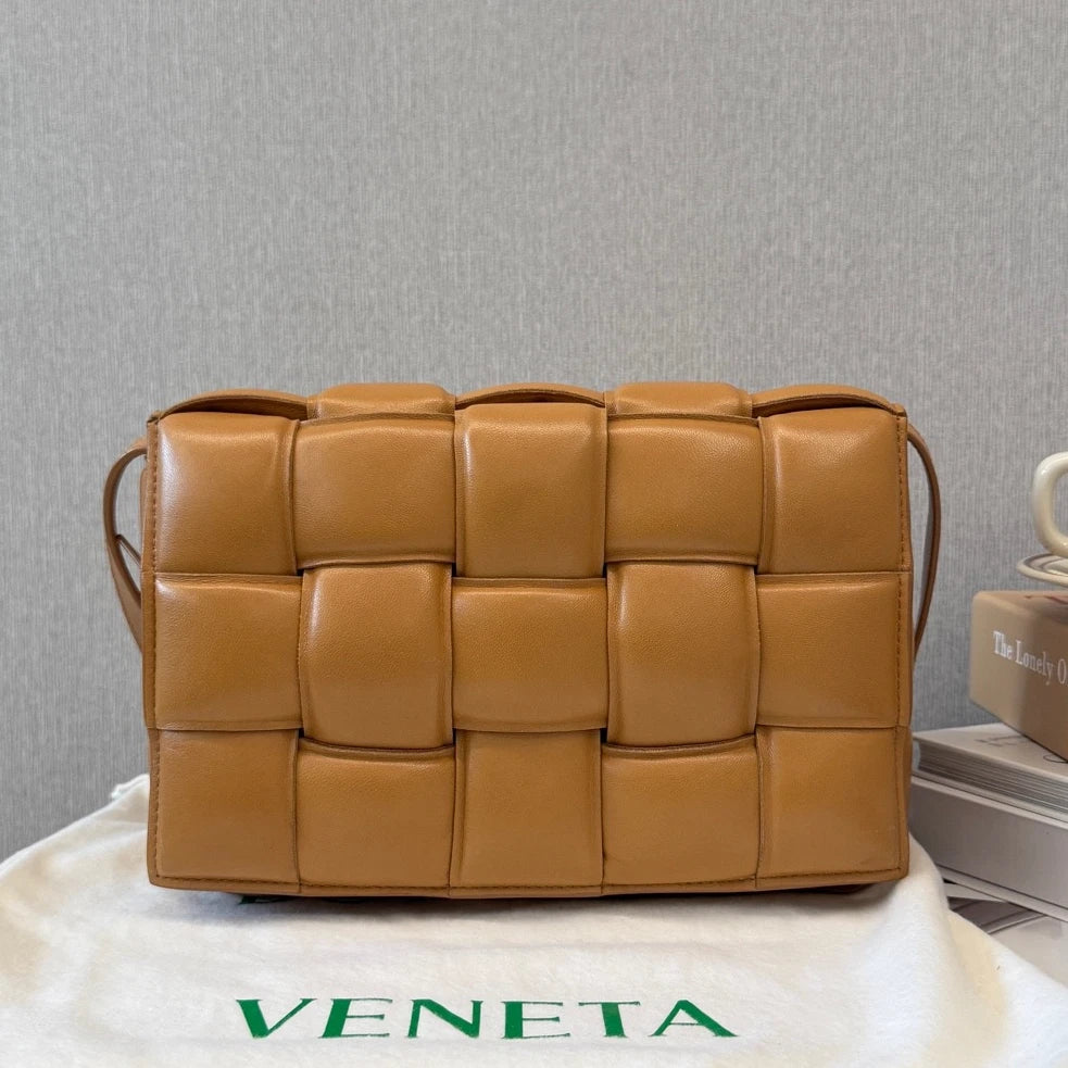 Bottega Veneta Cassette Bag 2Way Shoulder Bag Crossbody Caramal Brown