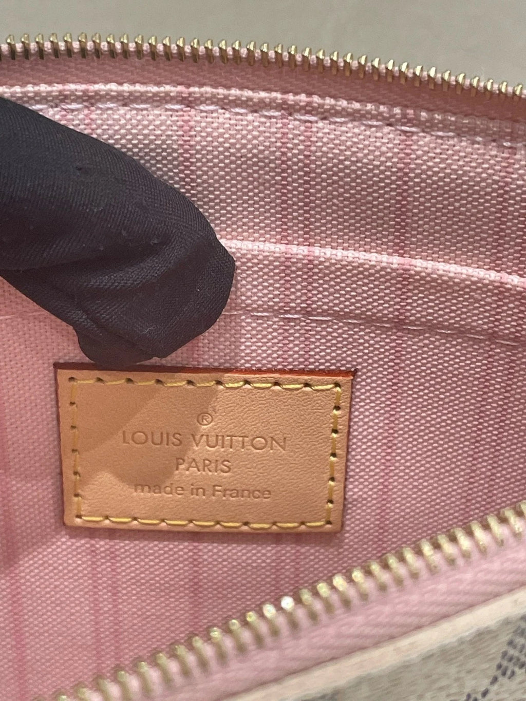 Louis Vuitton Damier Azur Zipper Pouch Pink Interior Neverfull Wristlet Clutch