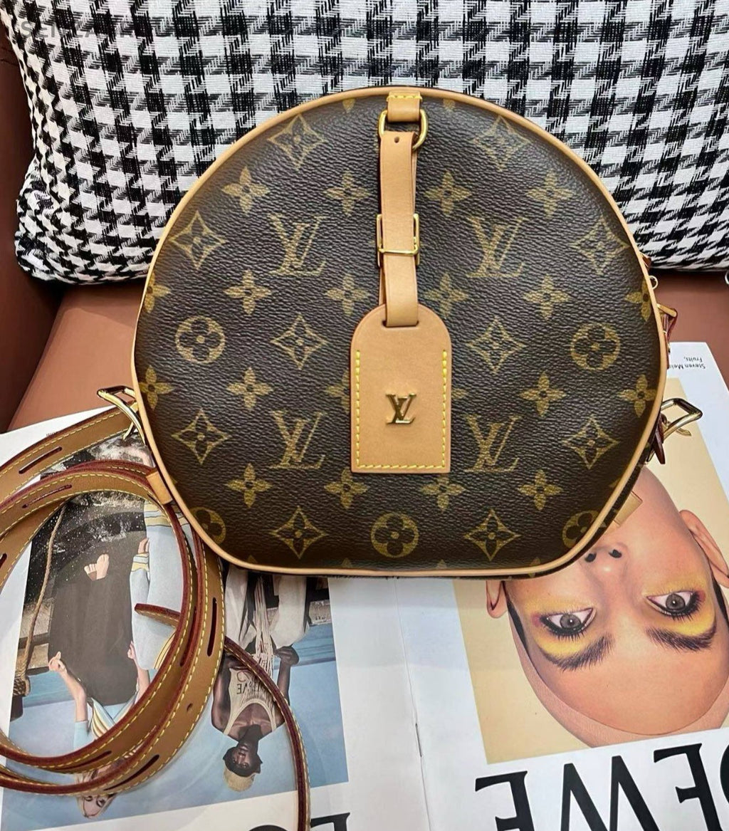 Louis Vuitton Boite Chapeau Souple GM Monogram Shoulder bag Brown Women