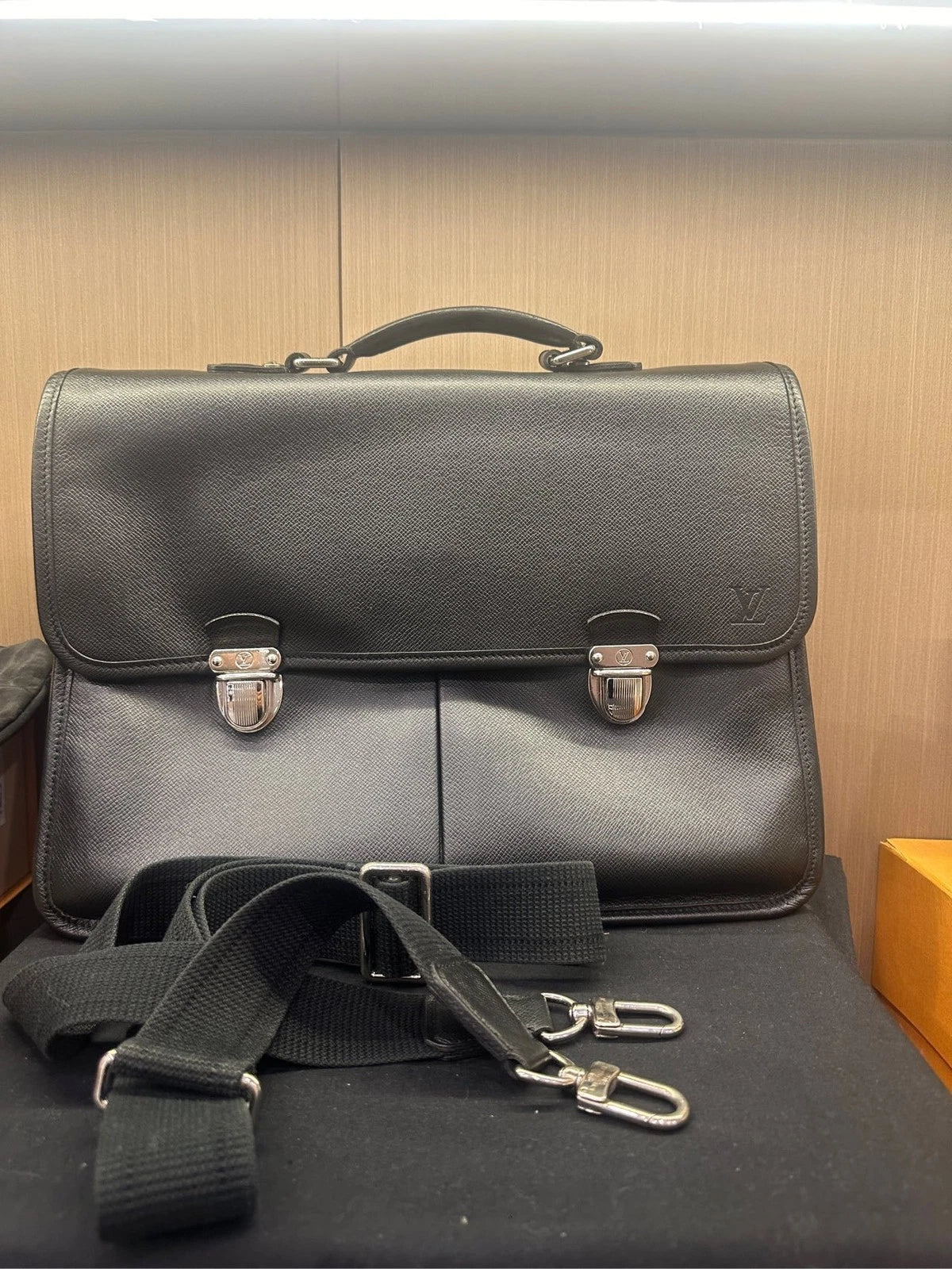 Louis Vuitton Taiga Leather Crossbody Handbag For Women