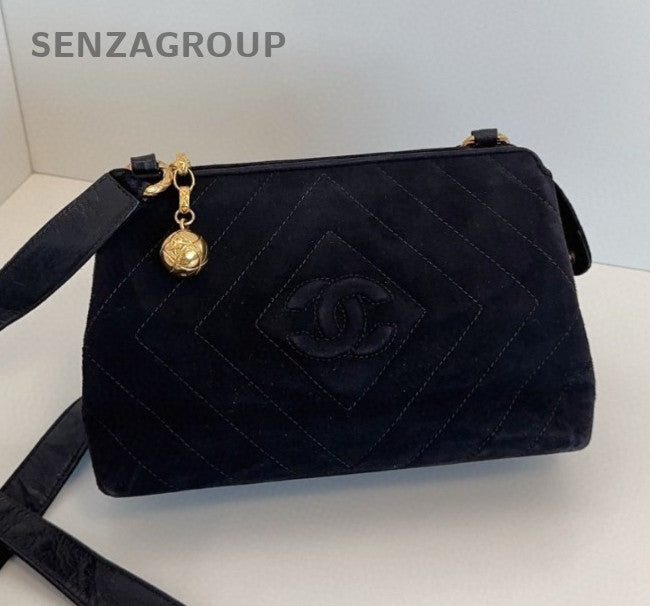 Chanel Suede Vintage Shoulder Bag Crossbody Black Gold Women Classic