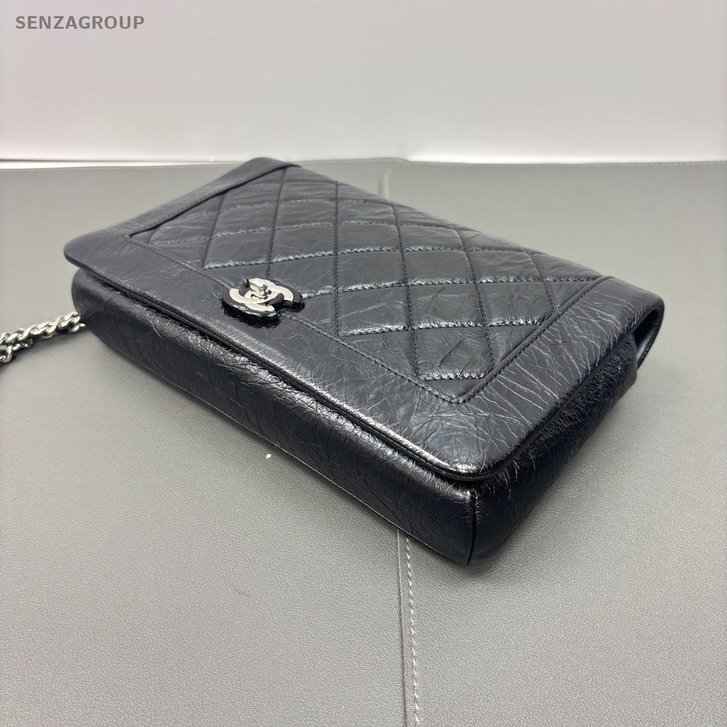 Chanel woc Oil waxed leather Diamond Pattern Chain Shoulder bag Black Silver