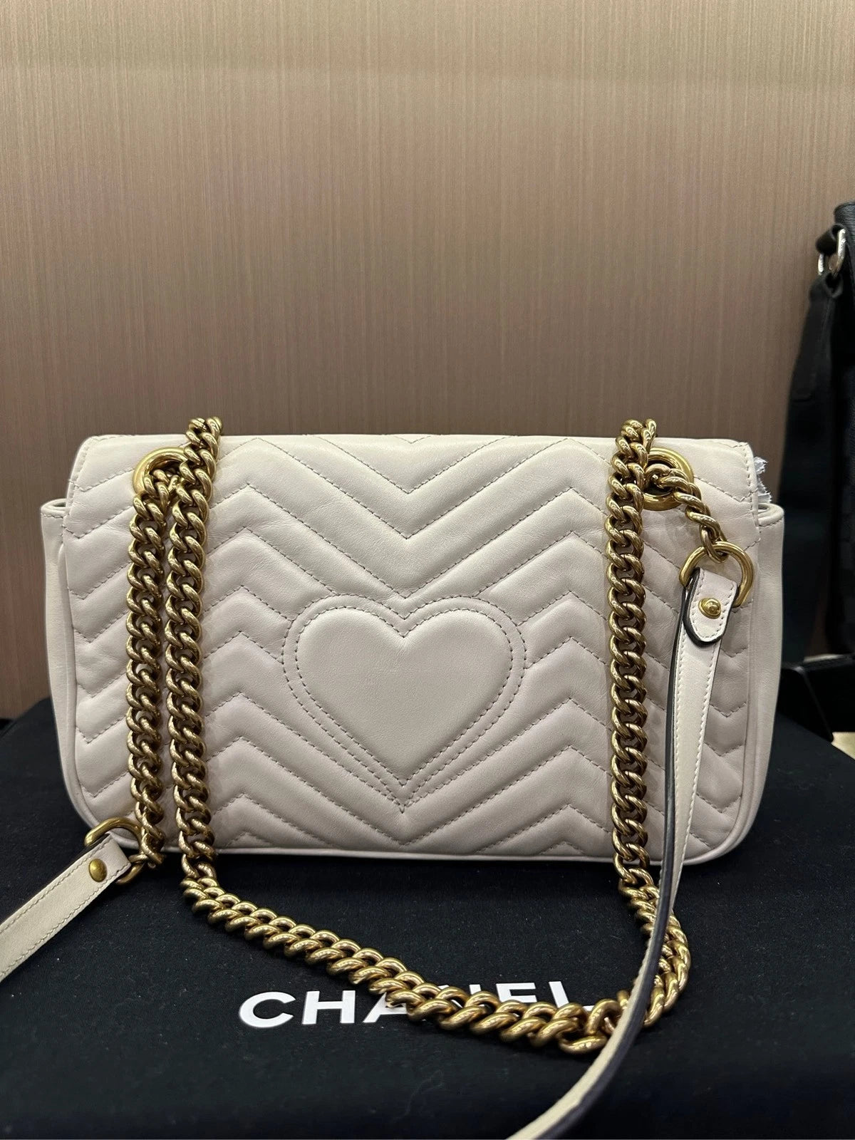 Gucci Marmont White Shoulder Bag Excellent