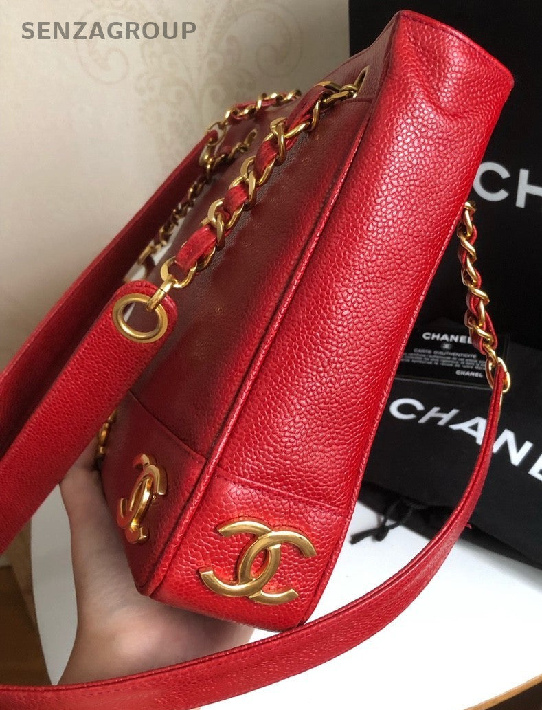 CHANEL Red Gold caviar single-shoulder bag eight logos Women