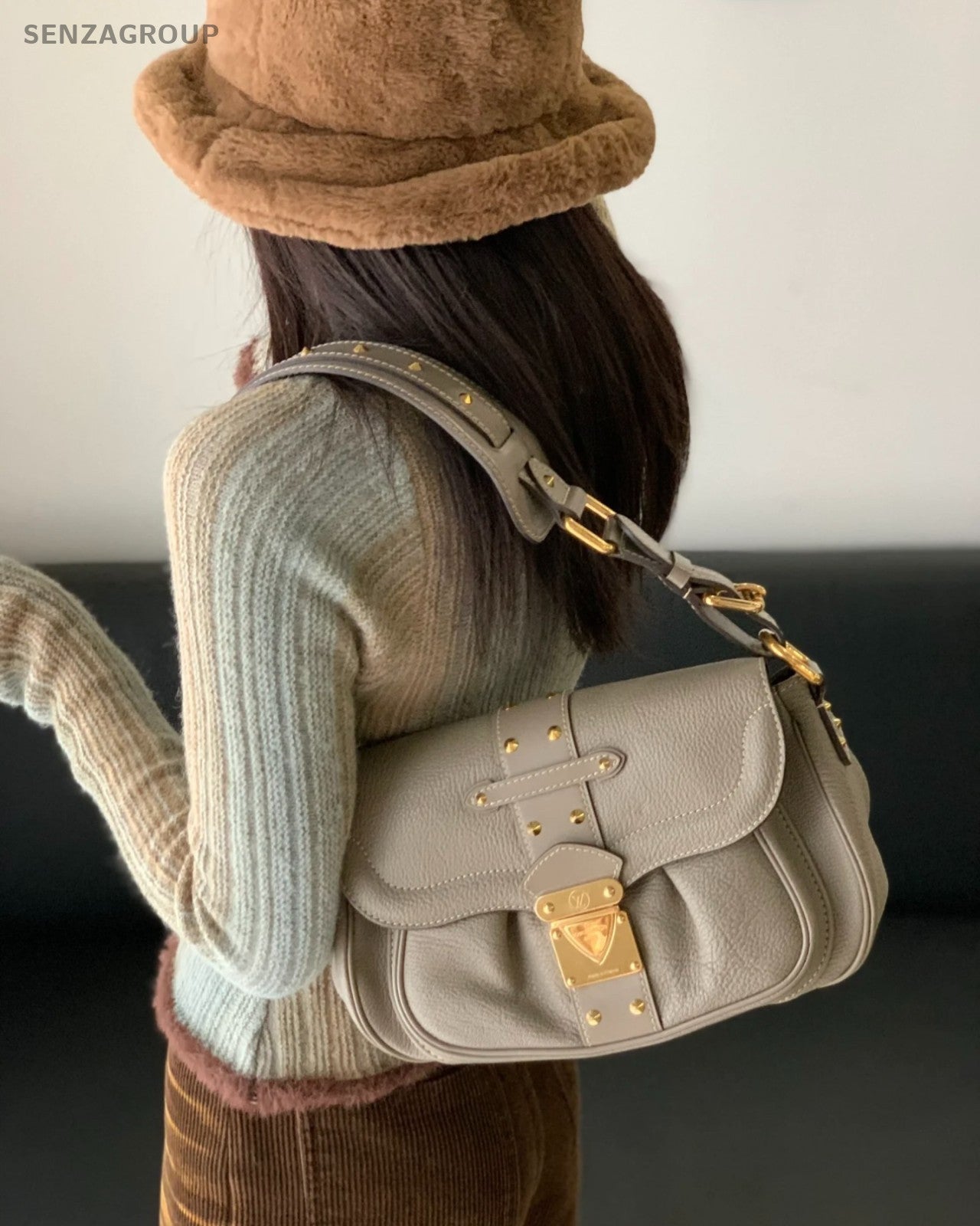 Louis Vuitton Suhali Cream White Shoulder Handbag Women White Gold